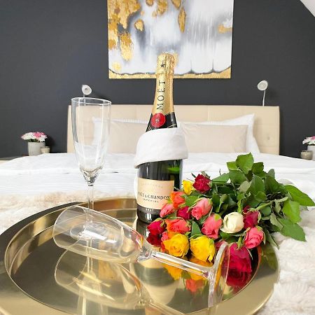 M-Style 04 Apartment Mit Balkon Und Gasgrill, 24H Self-Check-In, Free Parking, Netflix Nürnberg Eksteriør billede