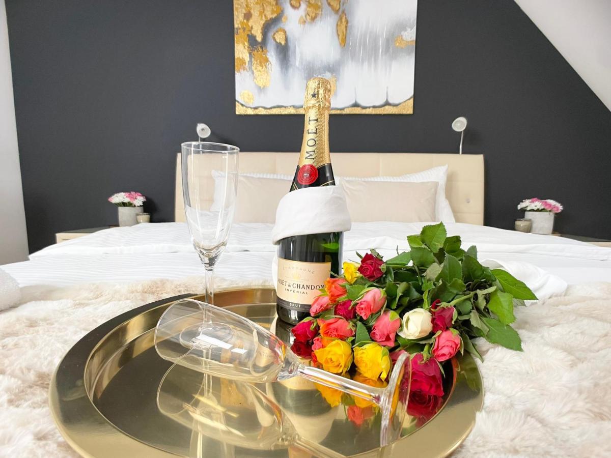 M-Style 04 Apartment Mit Balkon Und Gasgrill, 24H Self-Check-In, Free Parking, Netflix Nürnberg Eksteriør billede